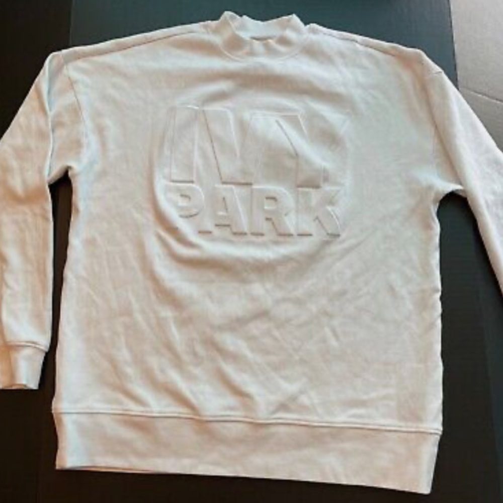 Ivy Park White Sweatshirt Size L